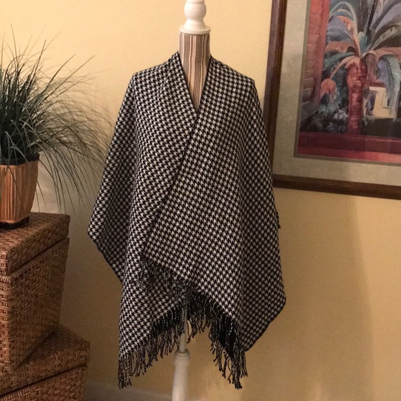 Reversible B&W wrap - Picture 4 of 4